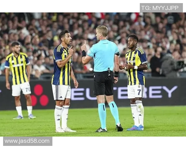 欧冠激战巴斯克对决费内巴切谁将晋级下一轮的争夺战